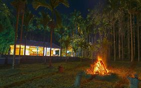 Stayvista At Tall Silver With Infinity Pool & Breakfast -2Br